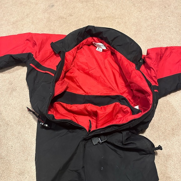 Columbia Snowsuit. Perfect for Canadian winters! - Picture 8 of 12